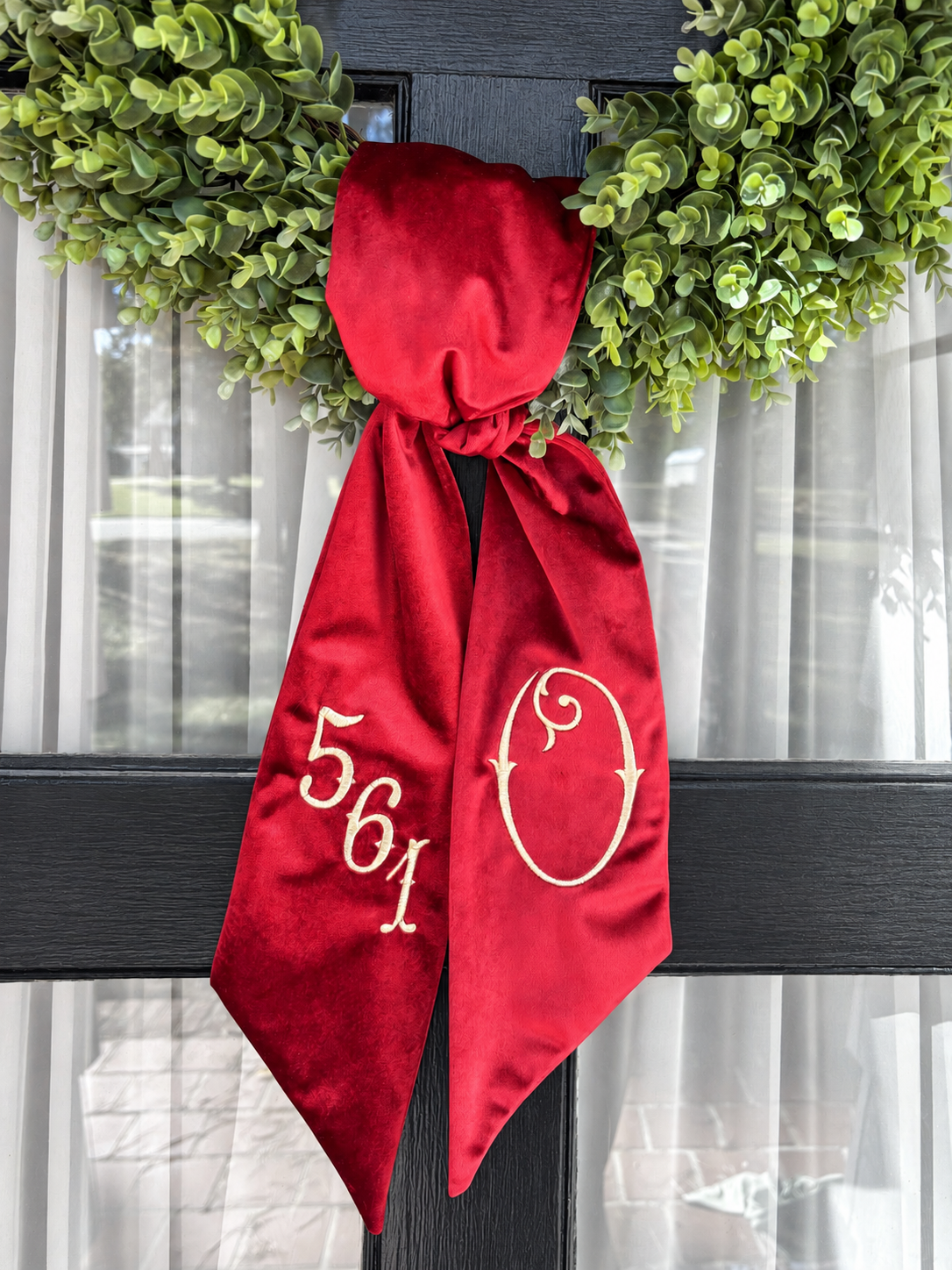 Red Velvet Christmas Wreath Sash